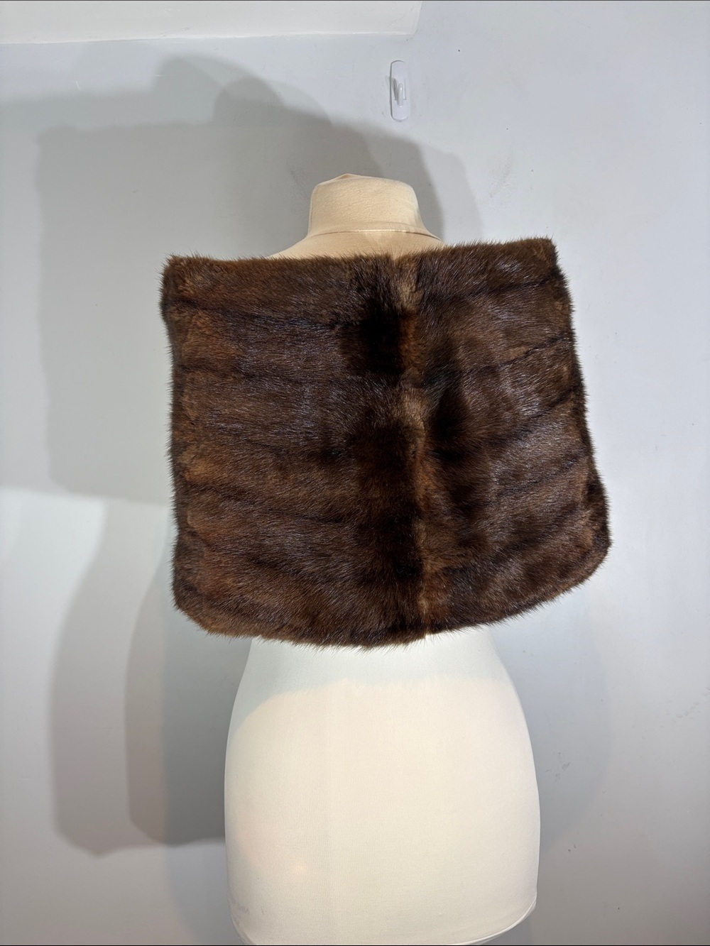 Vintage Genuine Fur Stole Shoulder Wrap Capelet Brown Old Hollywood Glam - Picture 4 of 13